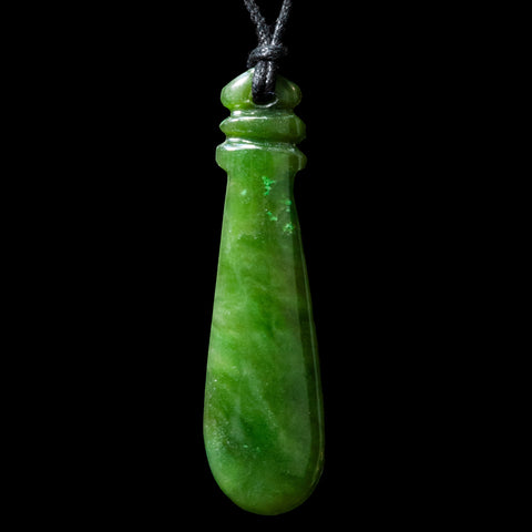 Small Jade Mere, hand-crafted pendant