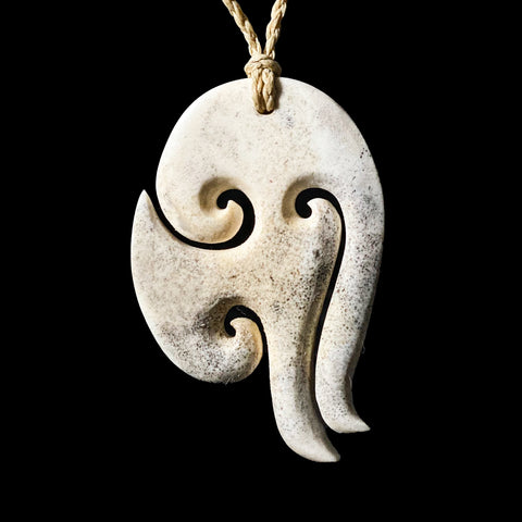 New Zealand Maori Style Craved Bone Hook Necklace – The Bone Art Place
