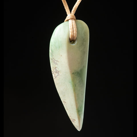 Jade niho, hand crafted pendant