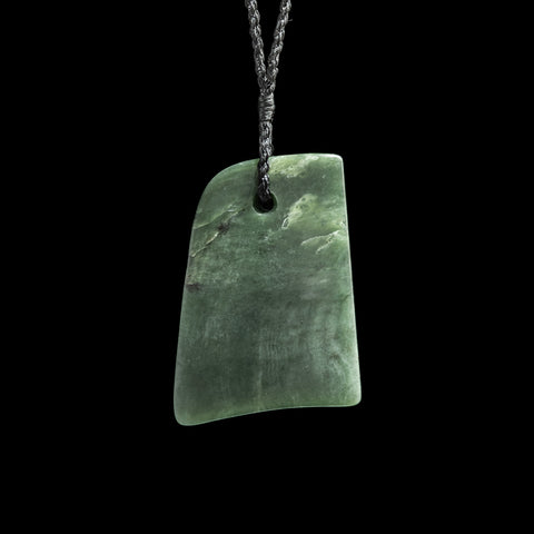 Jade rei niho handcrafted pendant