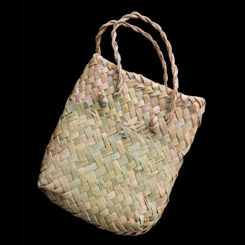 Traditional Maori Flax Kete bag